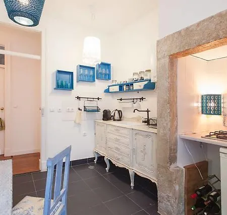 2 Bedroom Apt. By The Castle Lisboa